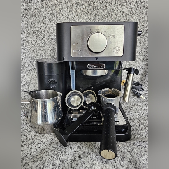delonghi Kitchen Delonghi Stilosa Espresso Machine With Accessories